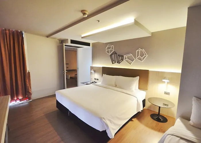 The Heritage 4*